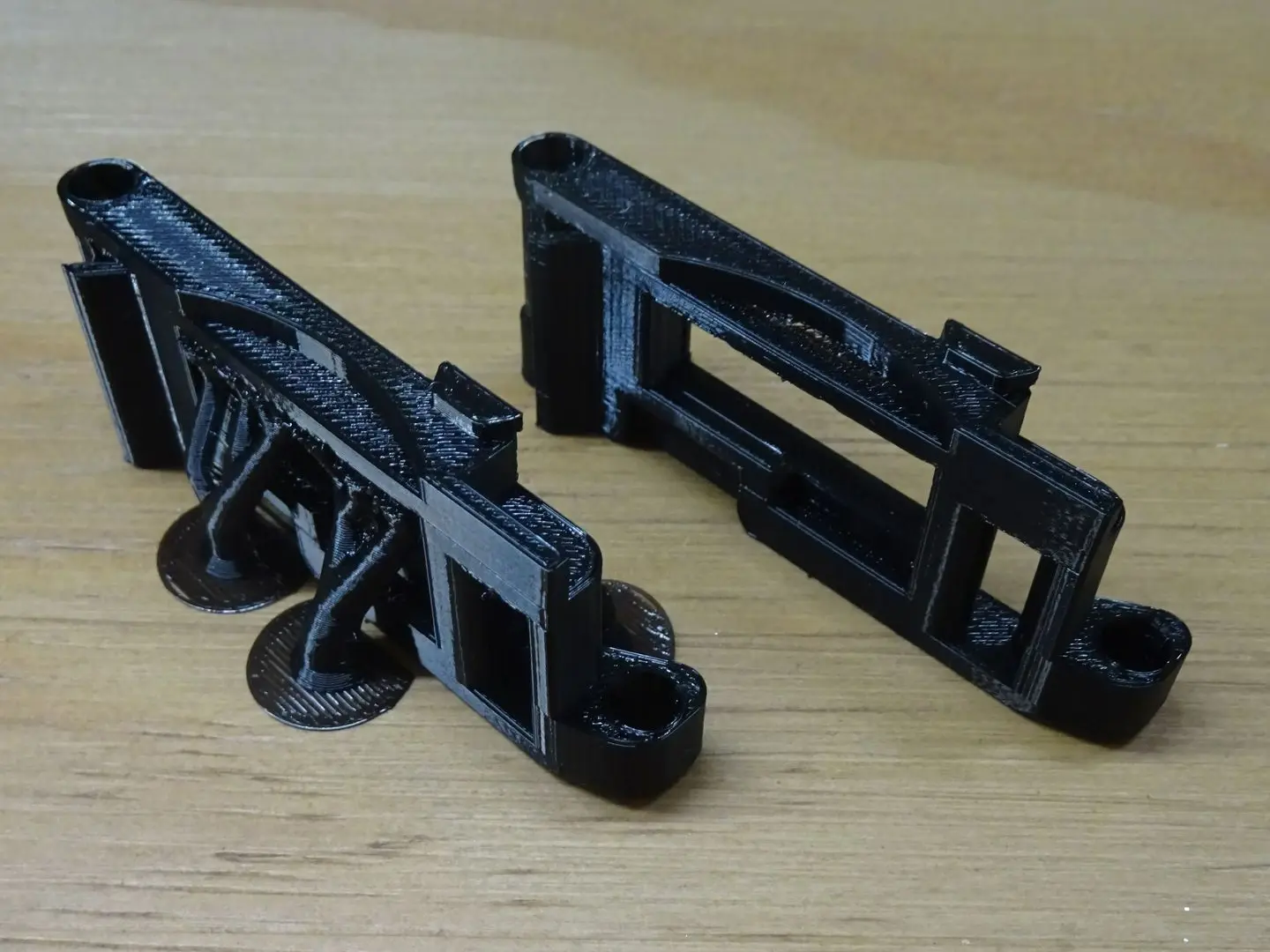 Pièce imprimé en filament souple pour drone